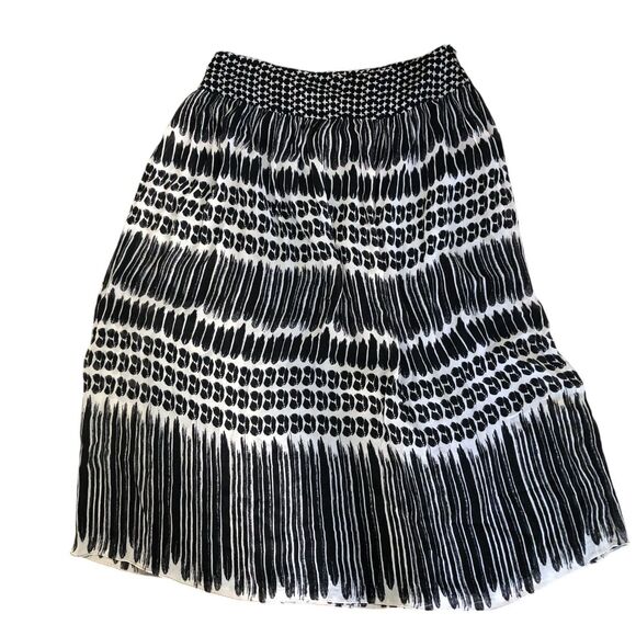 Kenneth Cole NY Black and White 100%‎ Silk Geometric Print Maxi Skirt Size 8 - Picture 1 of 6
